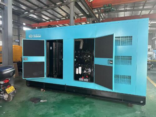 Industriële energie stabiliteit verbeteren in Guyana Fabriek met 400KW Cummins Diesel Generator Set
