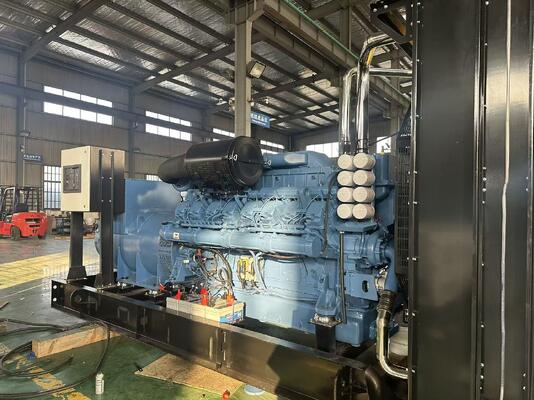 High-Performance Yuchai 2000KVA/1600KW Open type dieselgenerator voor verkoop